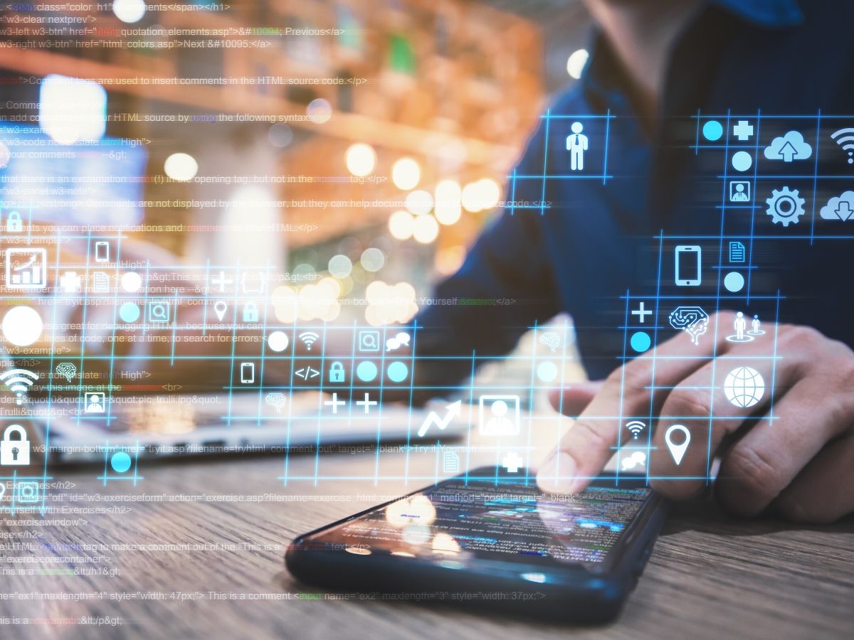 デジタル申請・照会に対応したことで、書類回収率アップとコストを削減できた事例