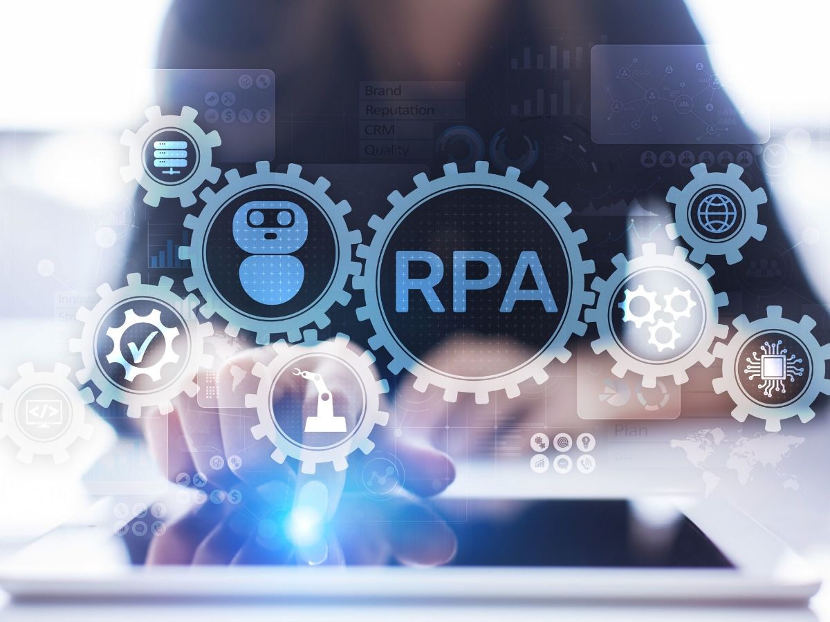 人材派遣もRPAを利用する時代です。RPA導入のポイント