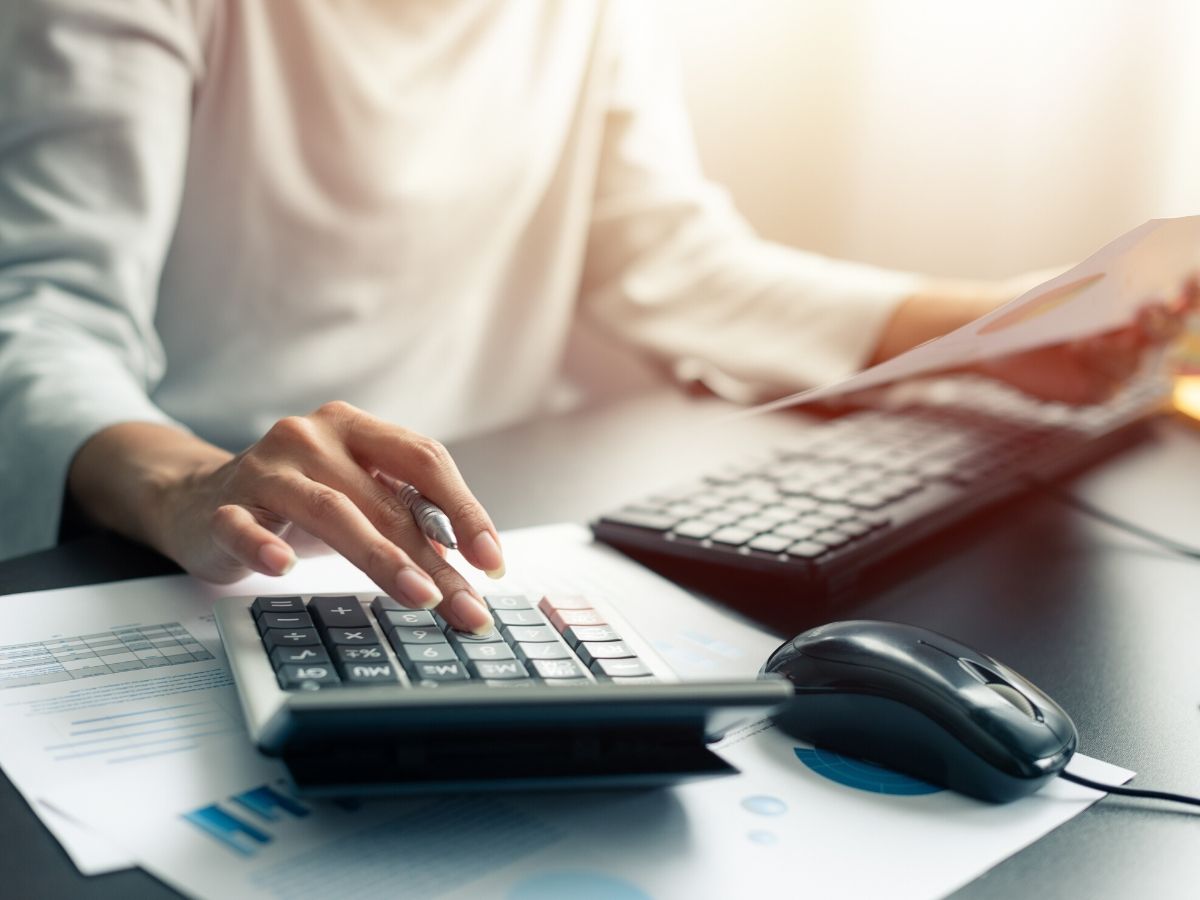 人材派遣管理システムによって経理担当者の業務を改善し、クレームも激減させた事例