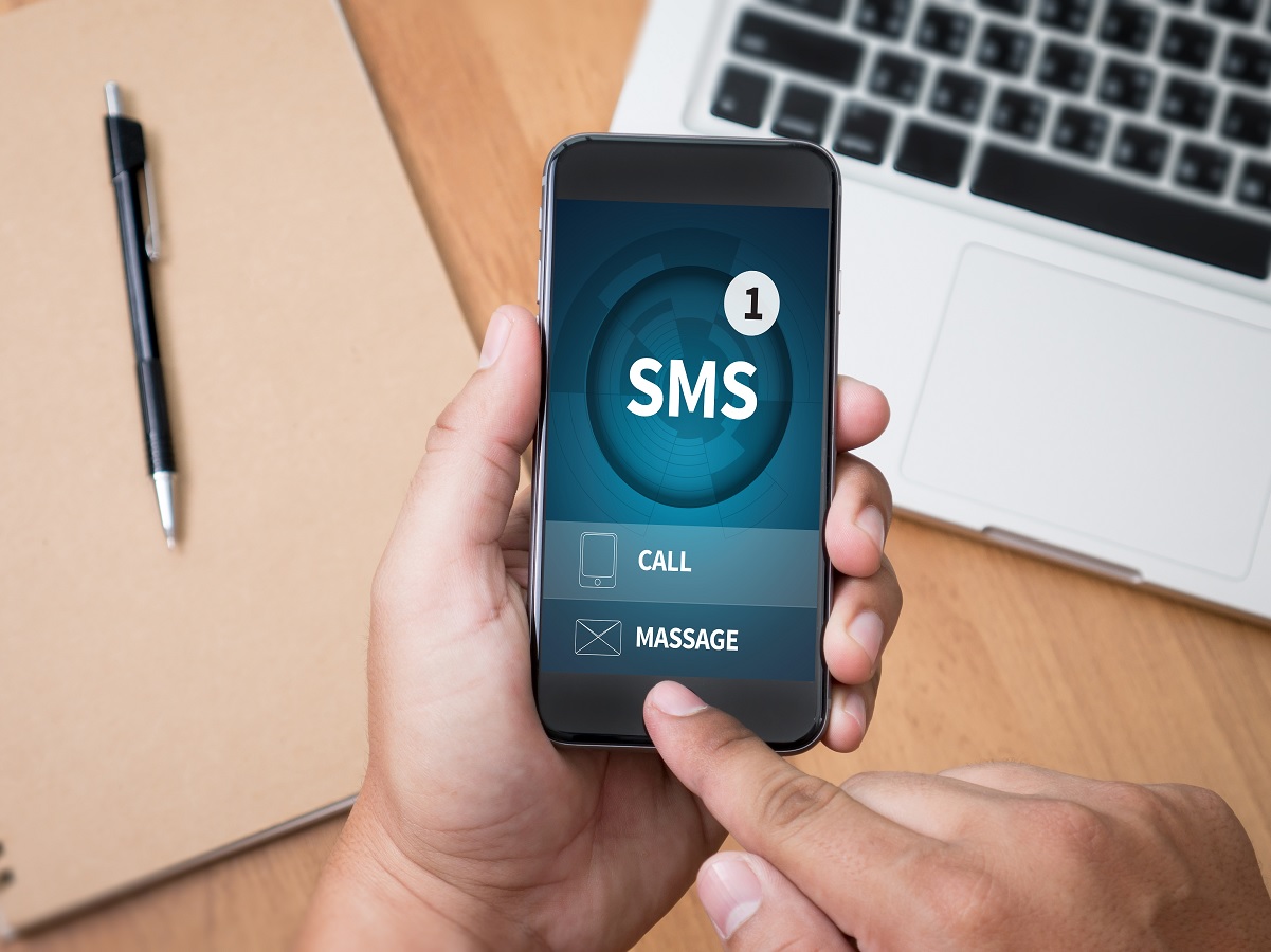 人材派遣会社の大事な情報伝達は圧倒的到達力・開封率90％以上のSMS配信で！