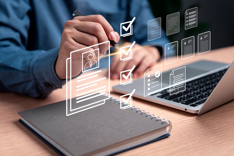 派遣社員の労務管理の必須知識を詳しく解説！システムによる効率化も重要